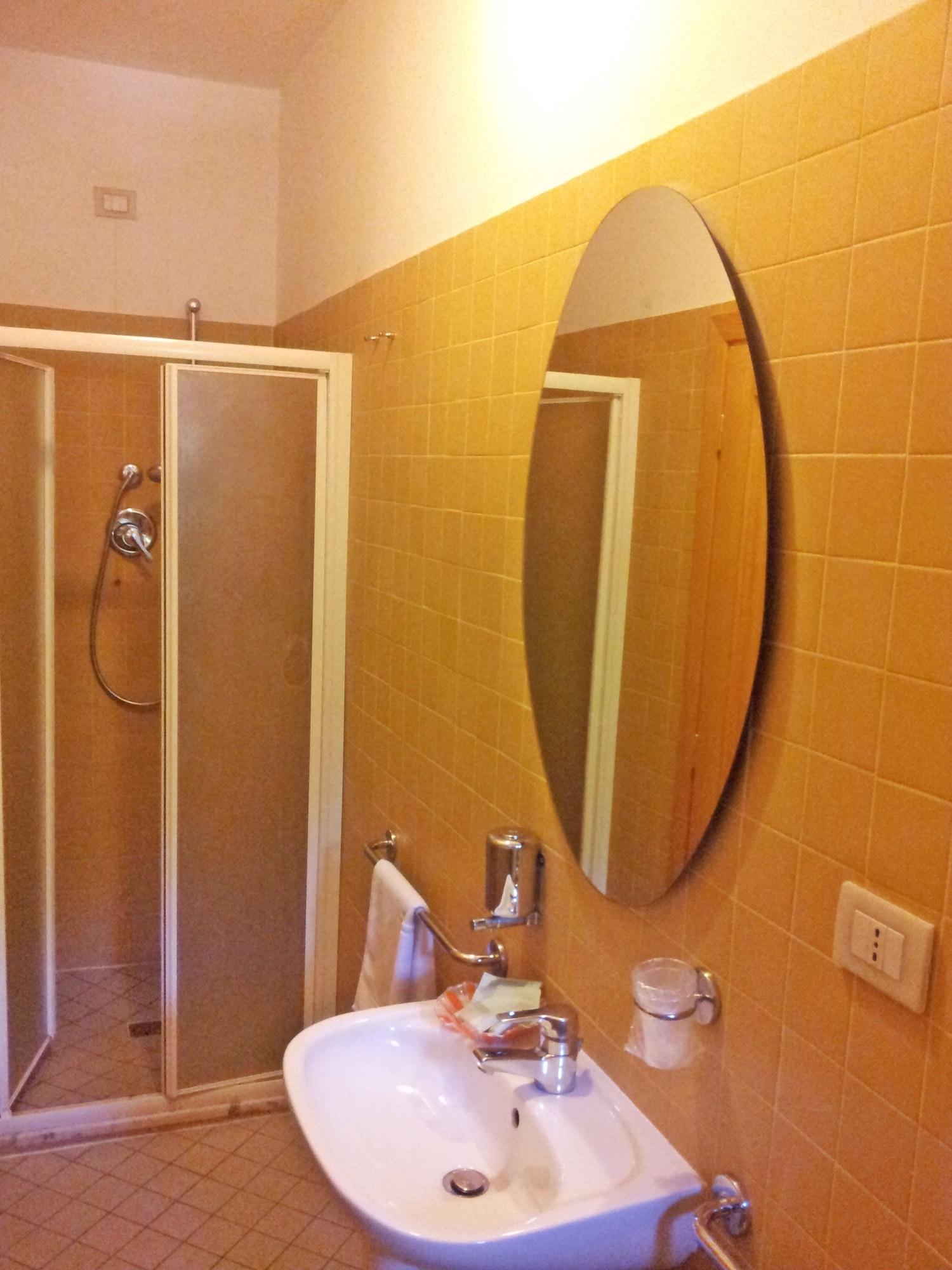Hotel Tre Ceri Gubbio Buitenkant foto