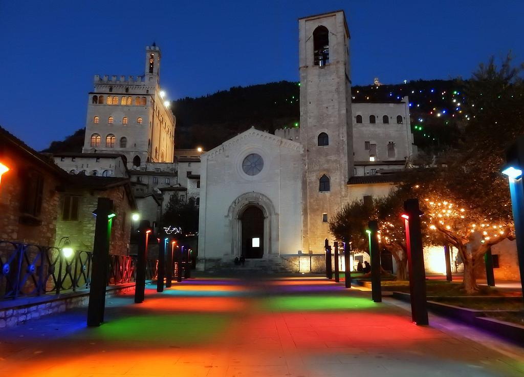 Hotel Tre Ceri Gubbio Buitenkant foto