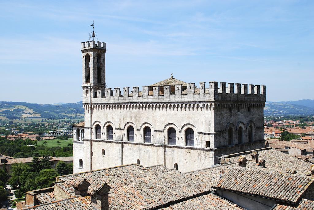 Hotel Tre Ceri Gubbio Buitenkant foto